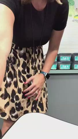 ass bubble butt pawg teacher gif