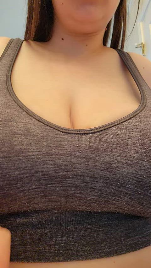 big tits boobs huge tits milf nsfw natural tits tits gif