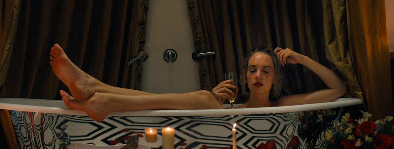 babe bath celebrity feet female gif