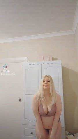 ass blonde cute petite pregnant gif