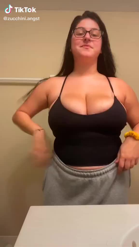 BIG TITS TIKTOK