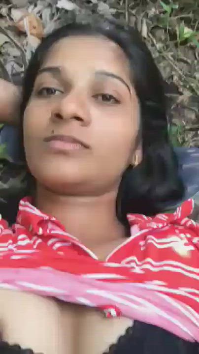 hot desi girl enjoys his boyfriend 🍆💦💦 in jungle after college bunk 😉🔥🔥