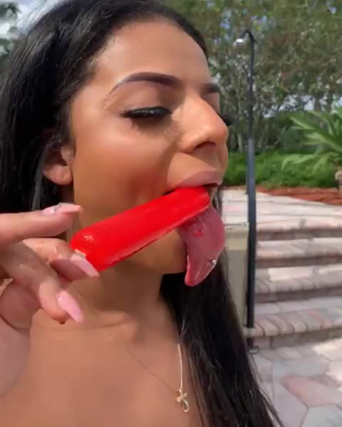 Should I stop making tongue videos? Or Na? ???