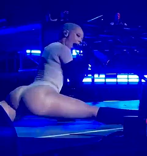 big ass bouncing celebrity flexible gif