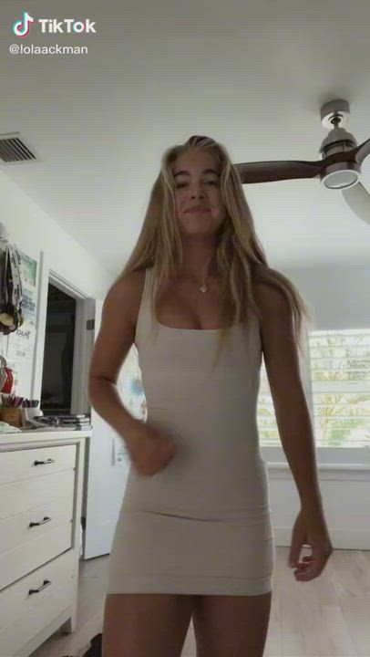 Blonde Fitness Pawg TikTok gif