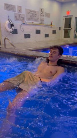 big dick cock gay hot tub jerk off masturbating muscles onlyfans public exposed-in-public