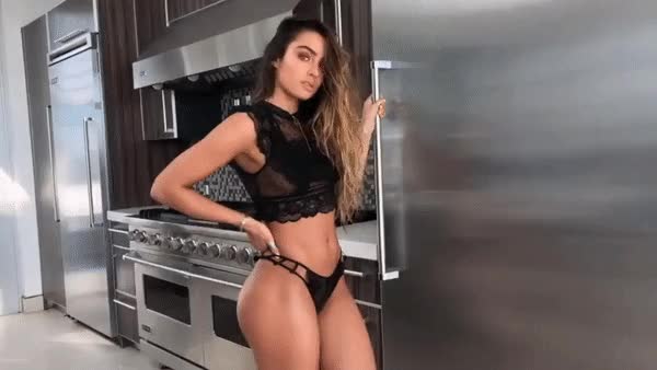 Sommer Ray