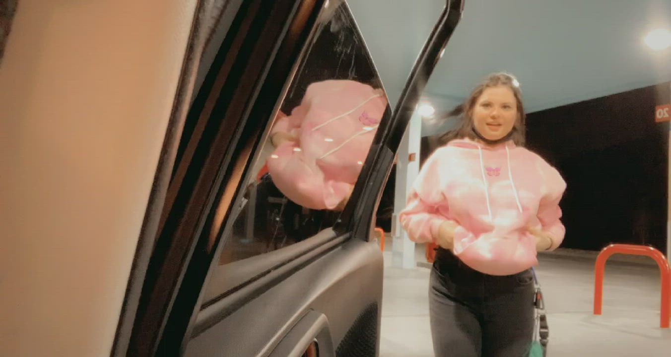 flashing my bouncy boobs at the gas station &amp; getting caught [OC] IMG 4356