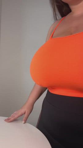 bbw big tits boobs camgirl girls manyvids onlyfans russian tits gif