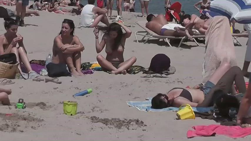 amateur beach tits voyeur gif