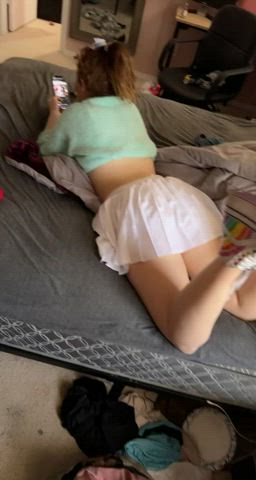 18 Years Old Cute OnlyFans Spanking Teen r/DDlg gif