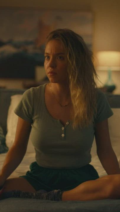 Sydney Sweeney gif