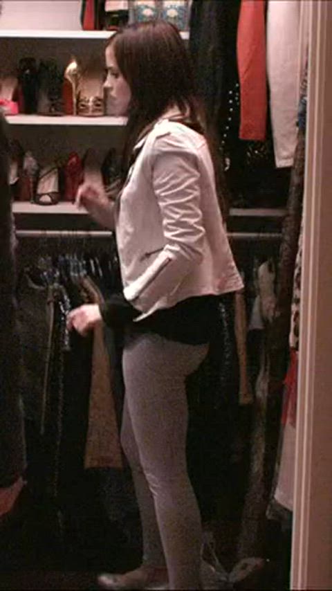 emma watson yoga yoga pants gif