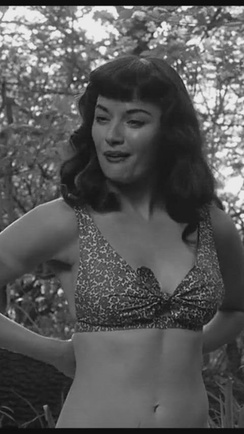 Gretchen Mol in The Notorious Bettie Page (2005) [1/2]