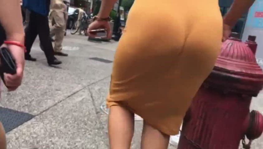 big ass candid jiggling gif