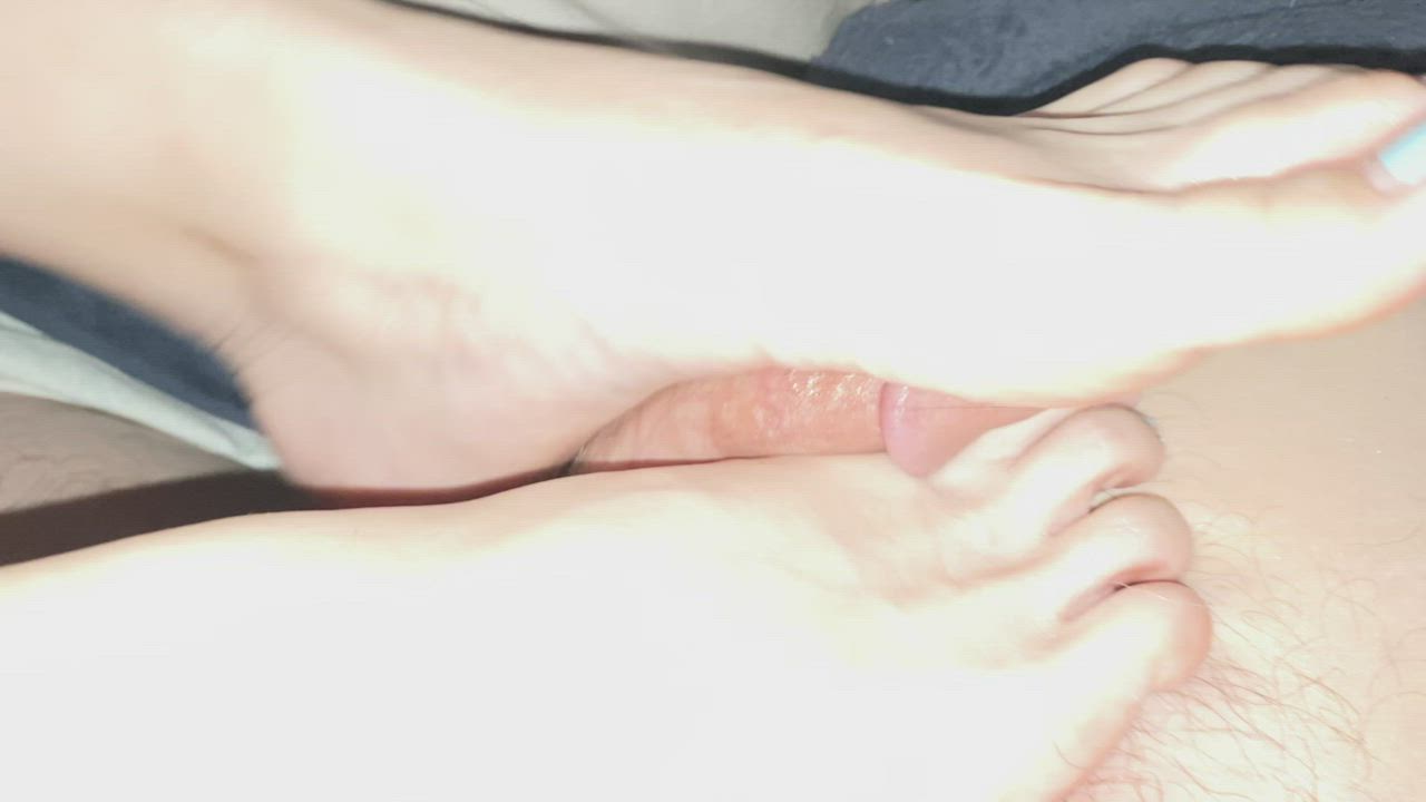Foot job with messy ending. Enjoy