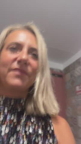 milf mom pussy gif