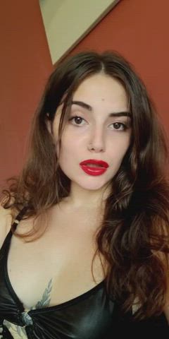 amateur brunette findom lips lipstick lipstick fetish onlyfans teen tits gif