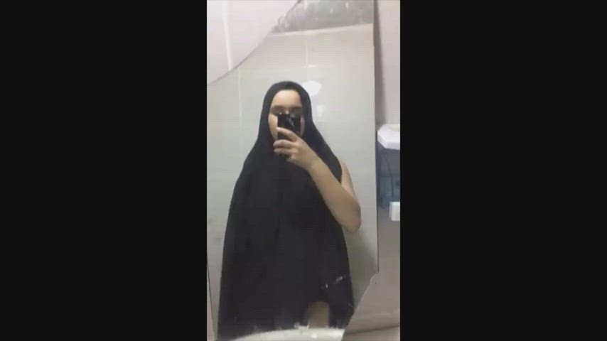 hijab milf turkish gif