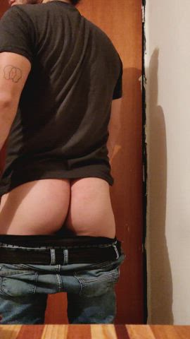 (M24) Ass ready for $how HMU DMs open and SC: Dicklandmv KIK: Dickland_mv