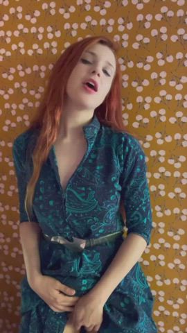 dress redhead thighs gif