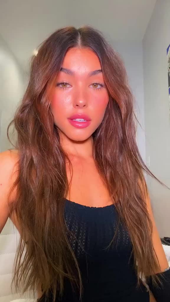 Madison Beer - TikTok 2020/11/20