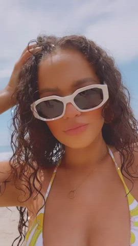 bikini cleavage madison pettis gif