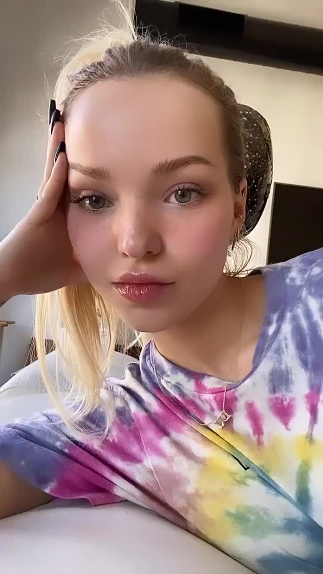 Dove Cameron