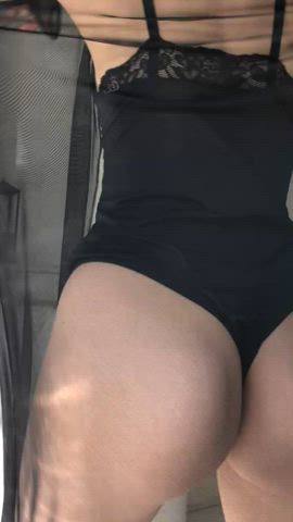 ass goddess legs long legs worship gif