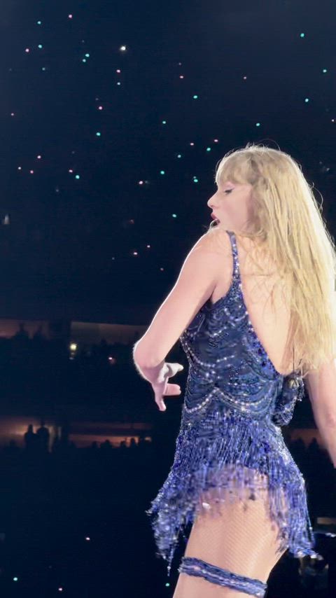 ass celebrity taylor swift gif