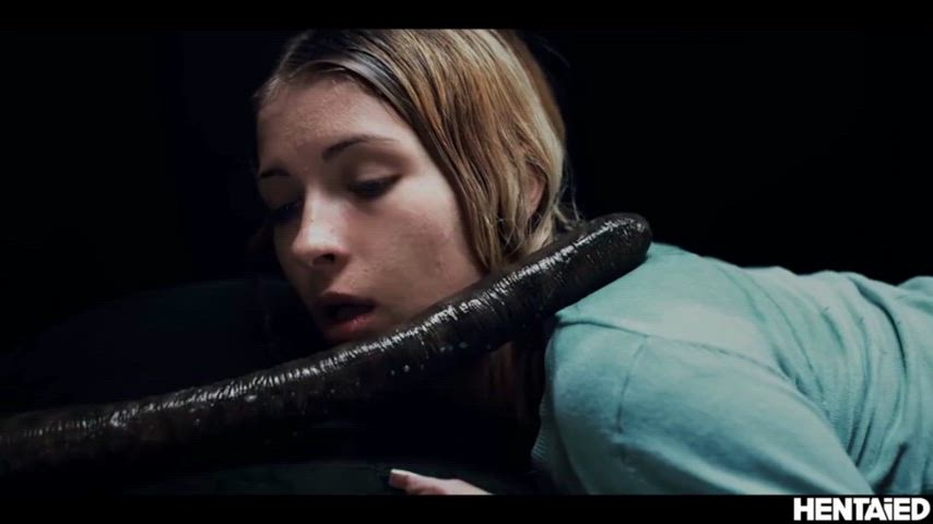 alien lesbian tentacles gif