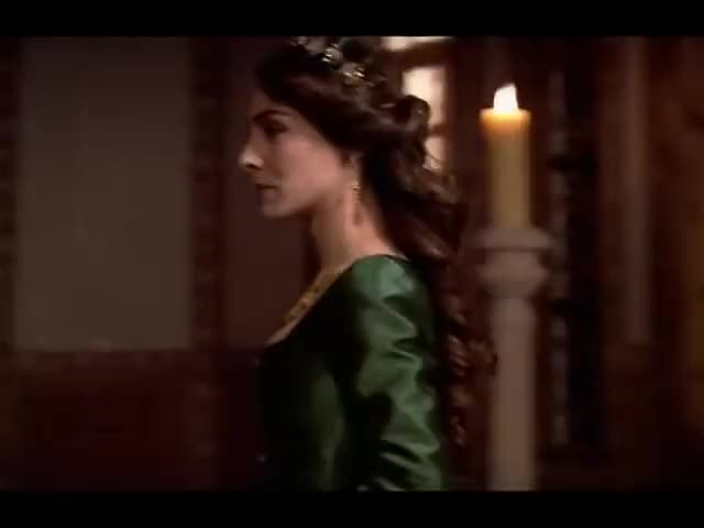 Muhteşem Yüzyıl - 9.Bölüm (HD) Mahidevran Sultan walking