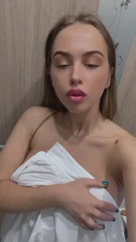ass blonde naked onlyfans teen gif