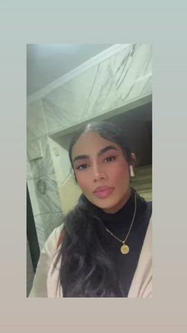 arab big tits lips muslim gif