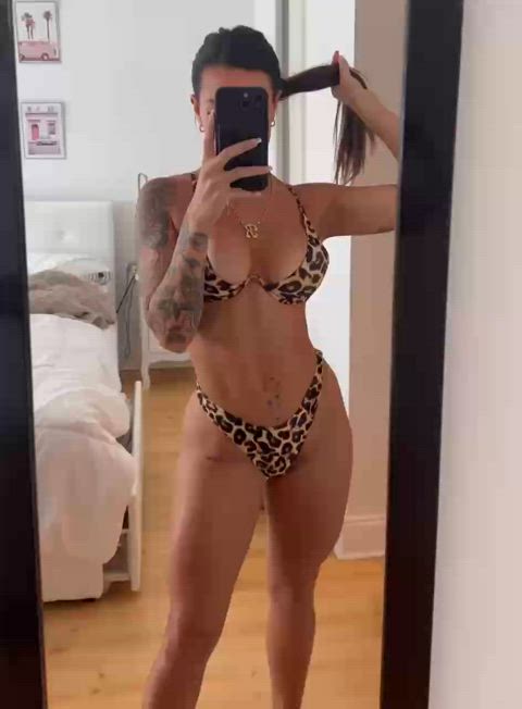 big ass brunette fitness onlyfans selfie gif
