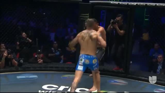 Combate Americas - Hermoso Rodillazo vs Daniel Rodriguez