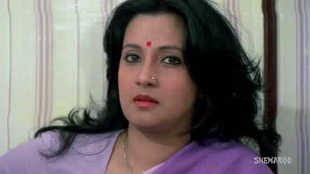 Hottie Moon moon sen changing her saree