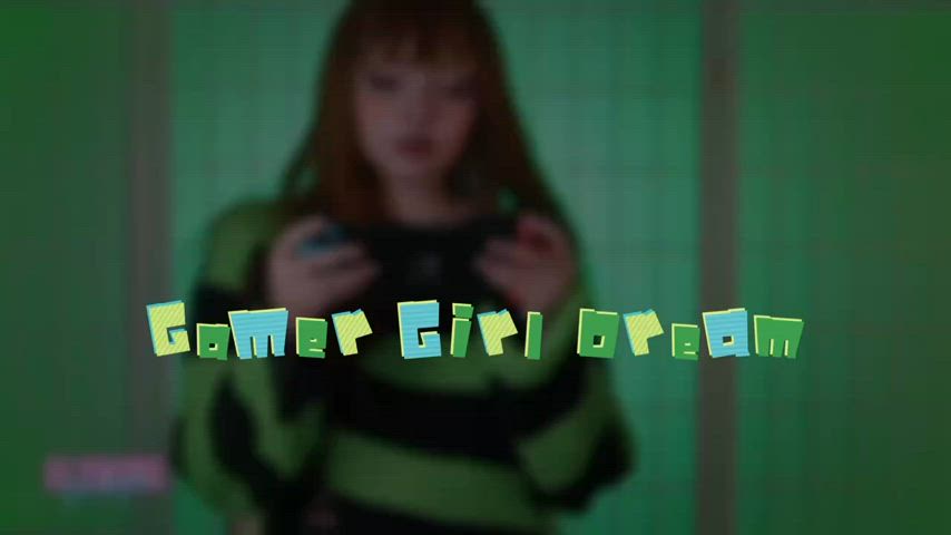 cosplay gamer girl geek nerd petite gif