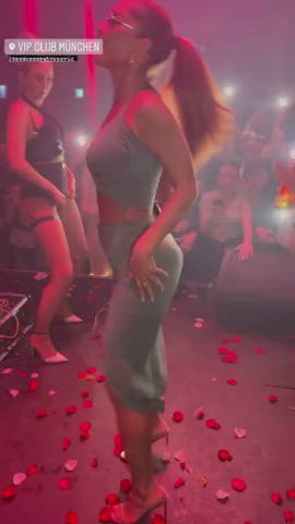 big ass big tits celebrity dancing dress serbian sex tight ass twerking gif