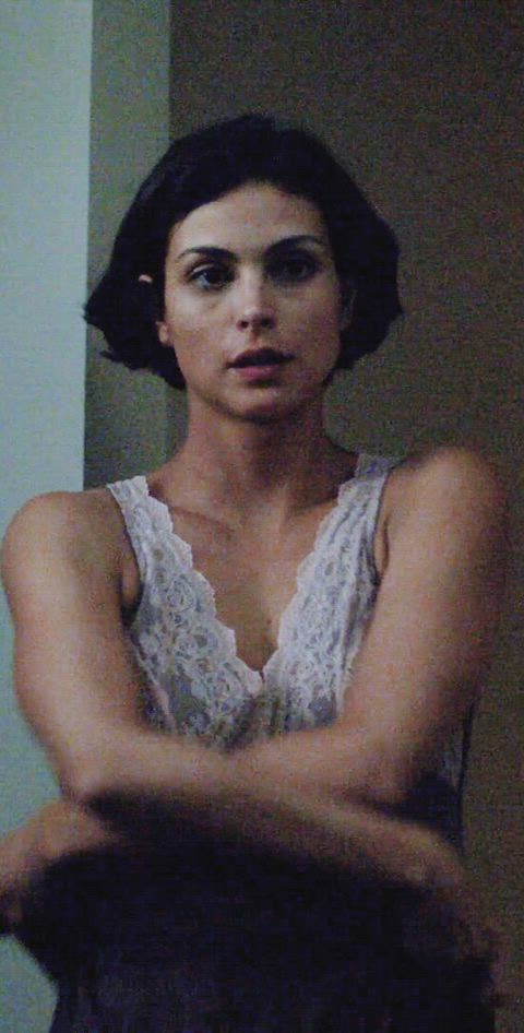 Morena Baccarin (Age: 31)