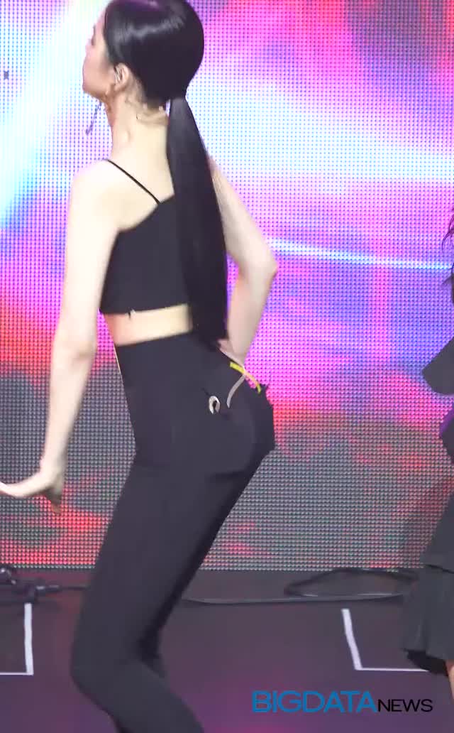 Apink Naeun's Tight Body Lead GFY