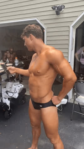 Bodybuilder Gay Model Oiled Tanned gif