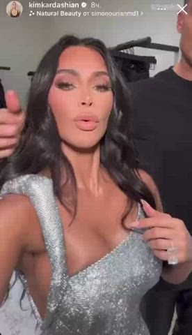 big tits boobs fake tits kim kardashian latina tits gif