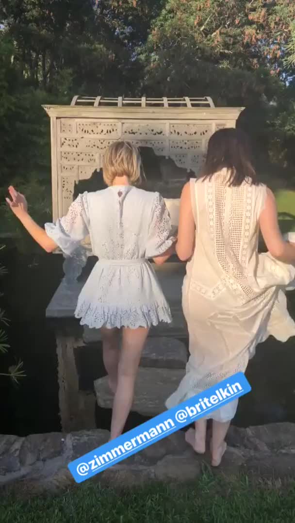 Emma Roberts