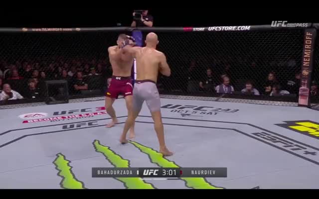 Naurdiev |Bahadurzada| Poor footwork moving backwards