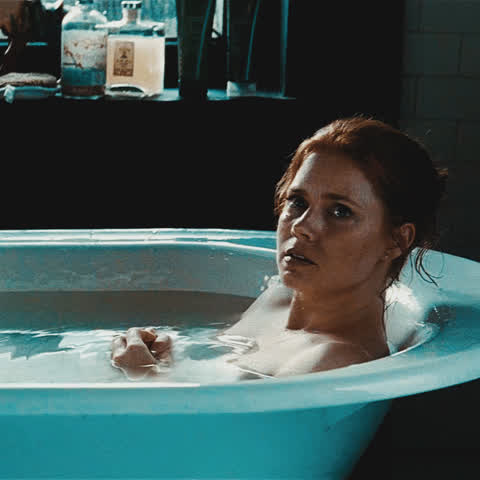 amy adams bathtub big tits cleavage lois lane gif