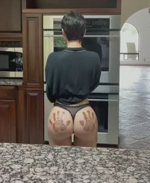 amateur ass big ass non-nude gif