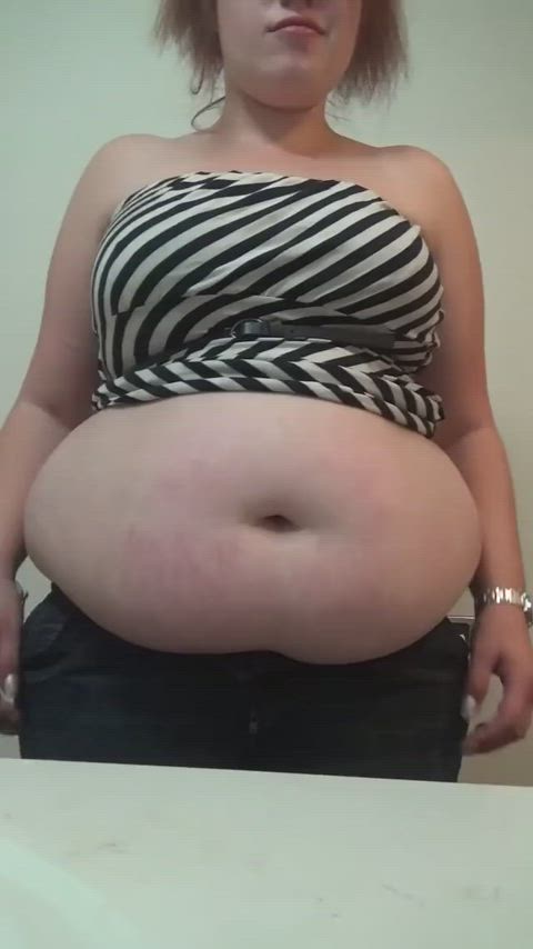 bbw chubby jiggle belly gif