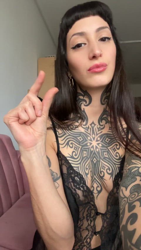 onlyfans sph teen tits amateur-girls legal-teens tik-tok gif