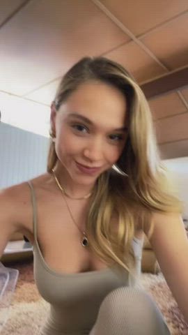 Alexis Ren Busty Model gif